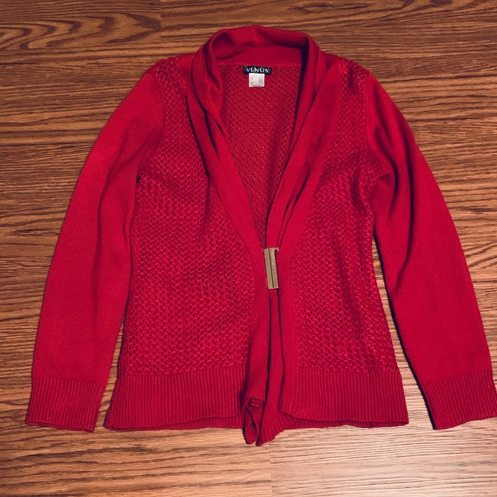EUC Venus cardigan with gold buckle in red. Size M